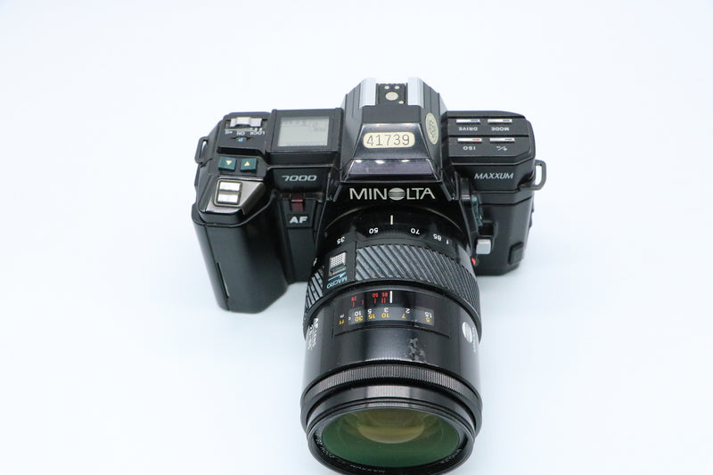 Used Minolta MAXXUM 7000 with 28-85 1: 3.5-4.5 AF Zoom Lens